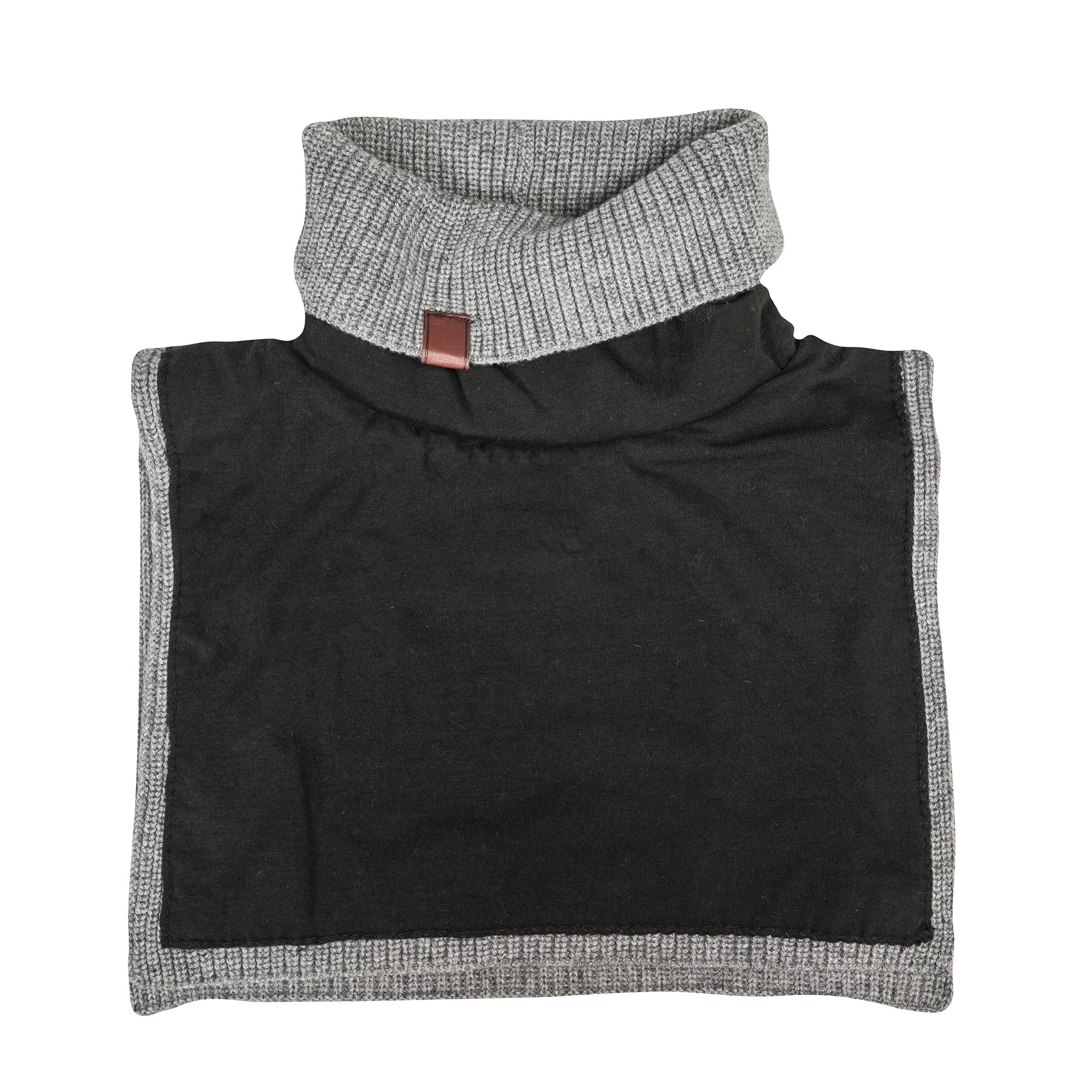 "Eli" turtleneck collar