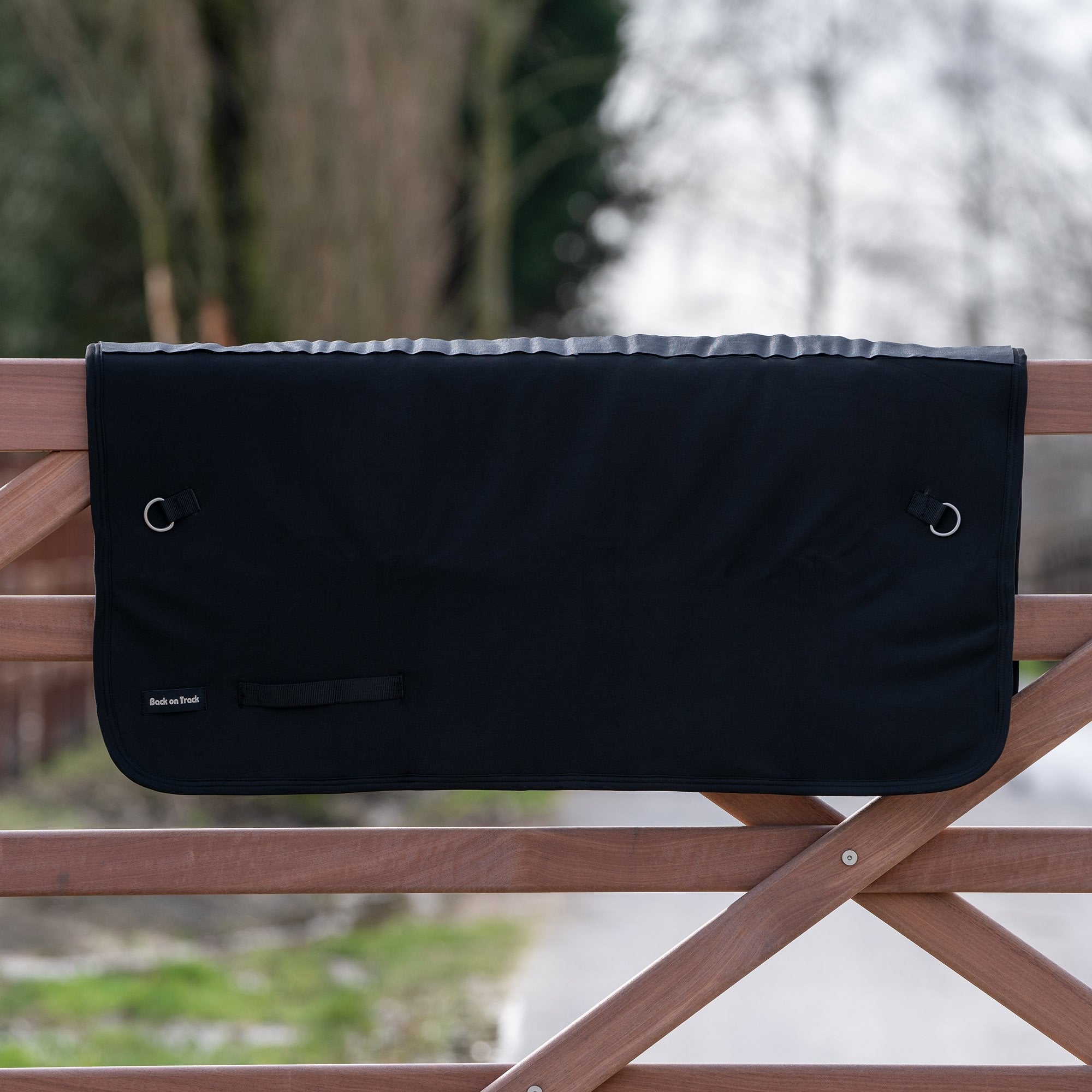 Ryggvärmare - Back on Track Sverige (5300202111131)