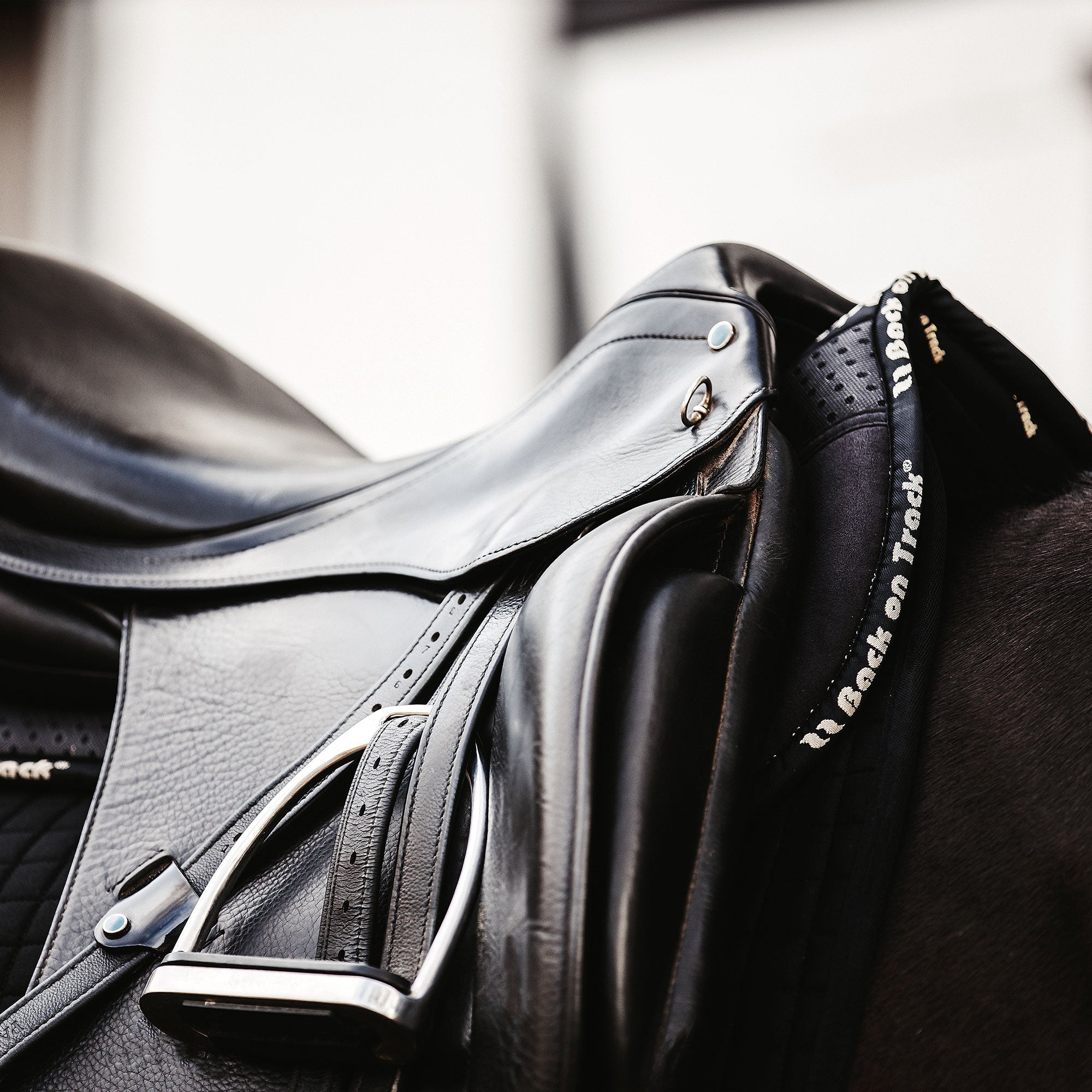 "Aurora" Impact Half Pad