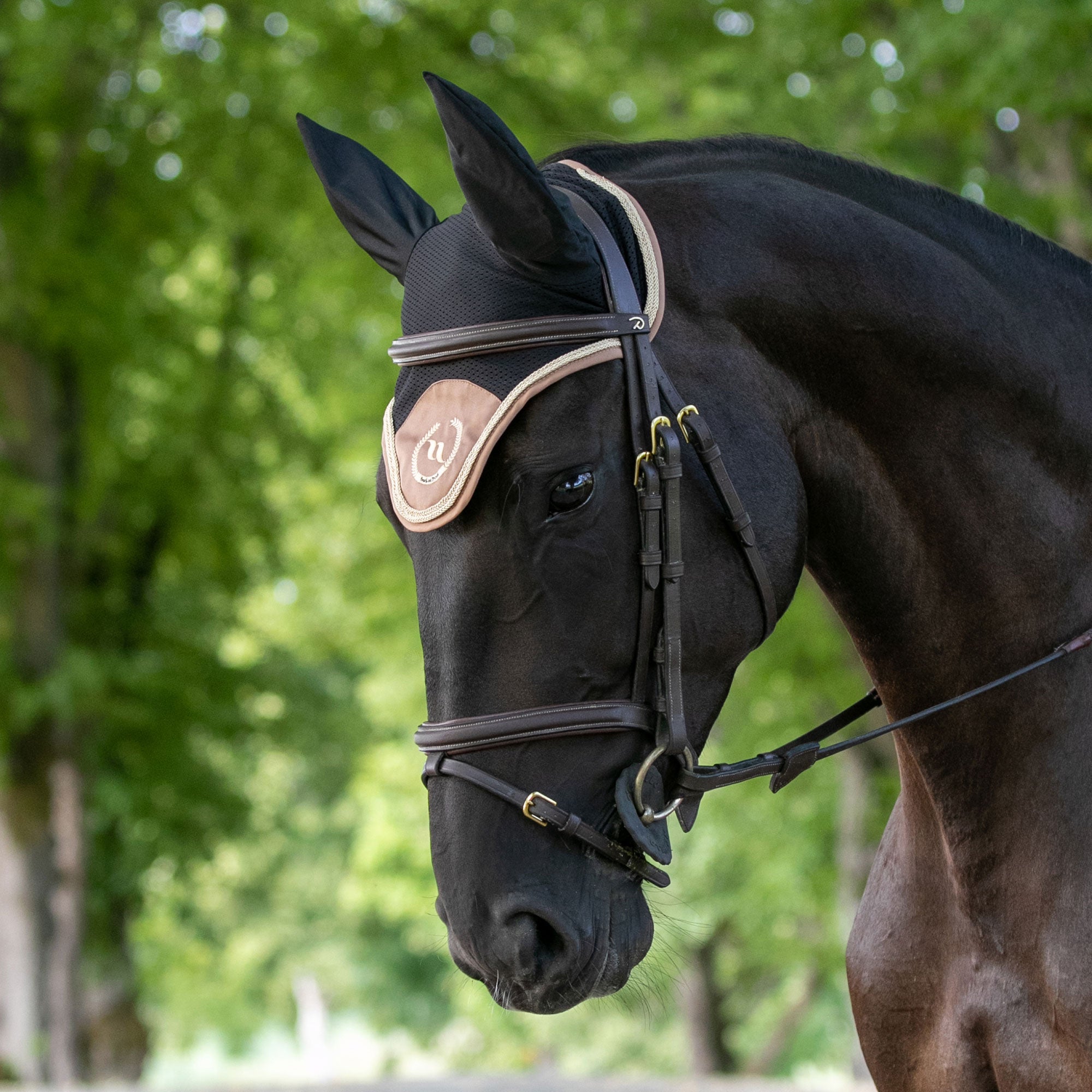 "Nights Collection" Horse Bonnet Nougat