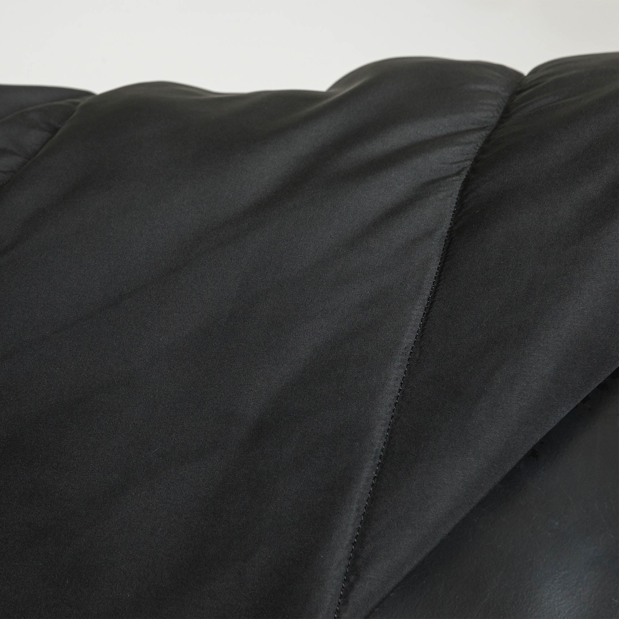 "Rhyolite" Insulated Liner