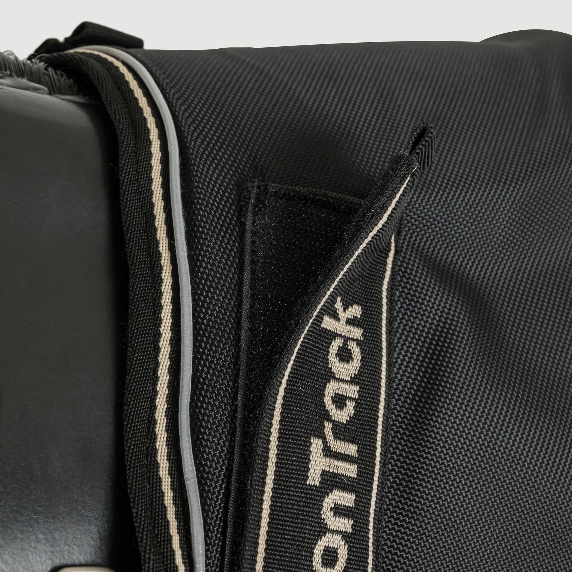 "Obsidian" Turnout Rug with Neck Cover