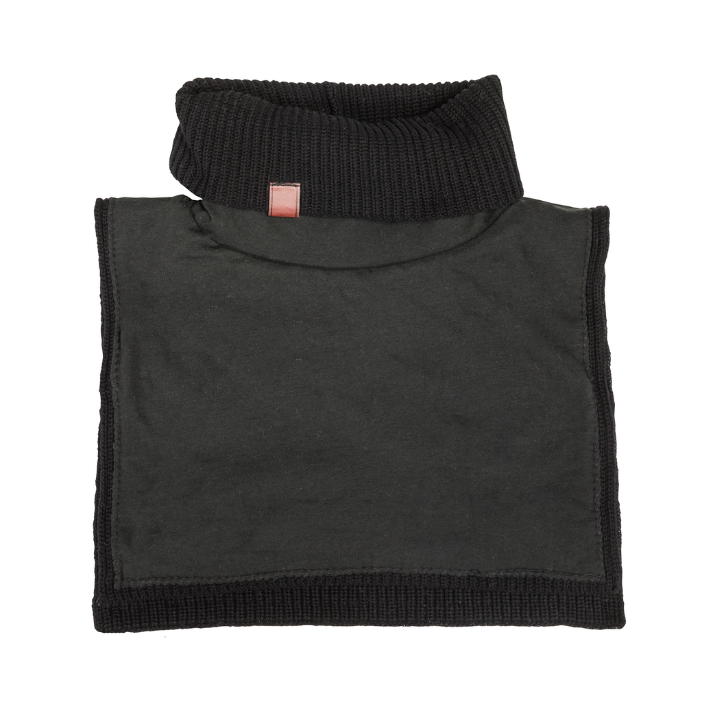 "Blair" turtleneck cotton collar