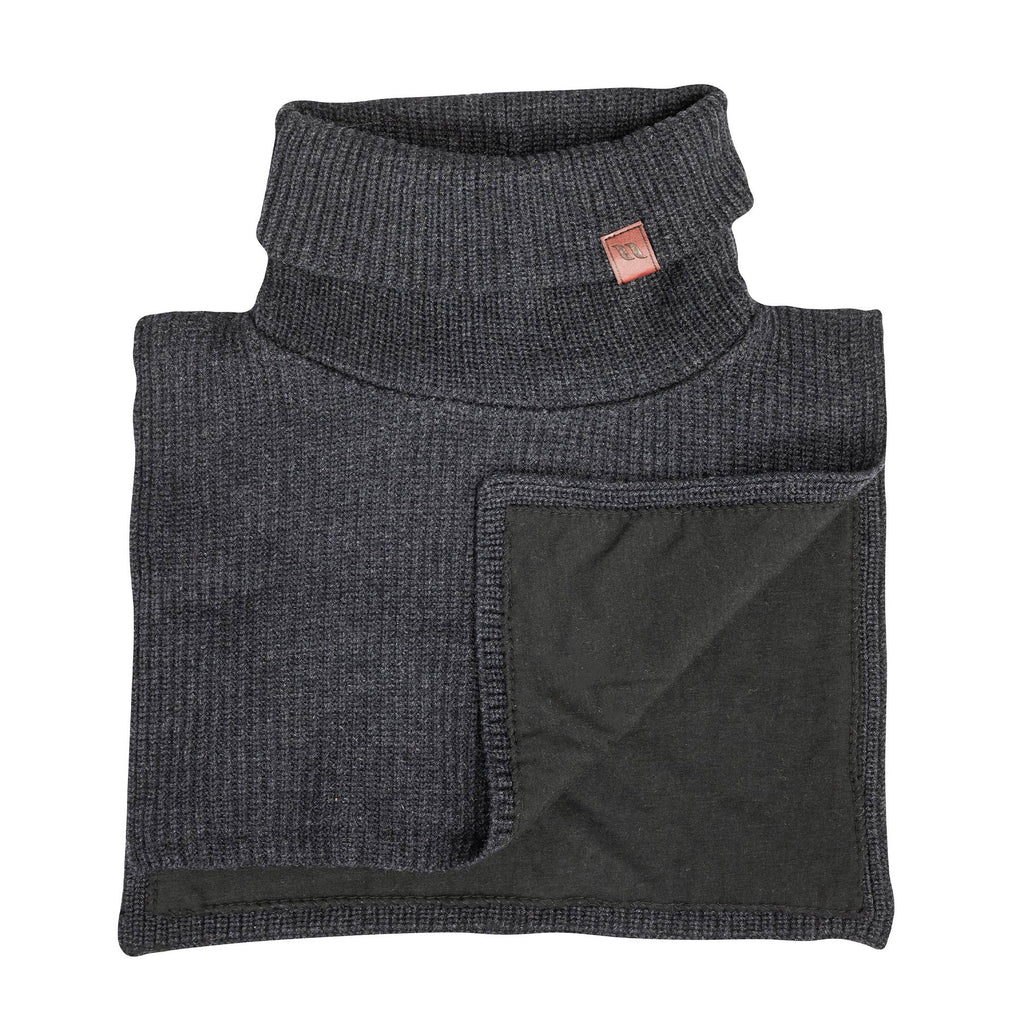 "Eli" turtleneck collar