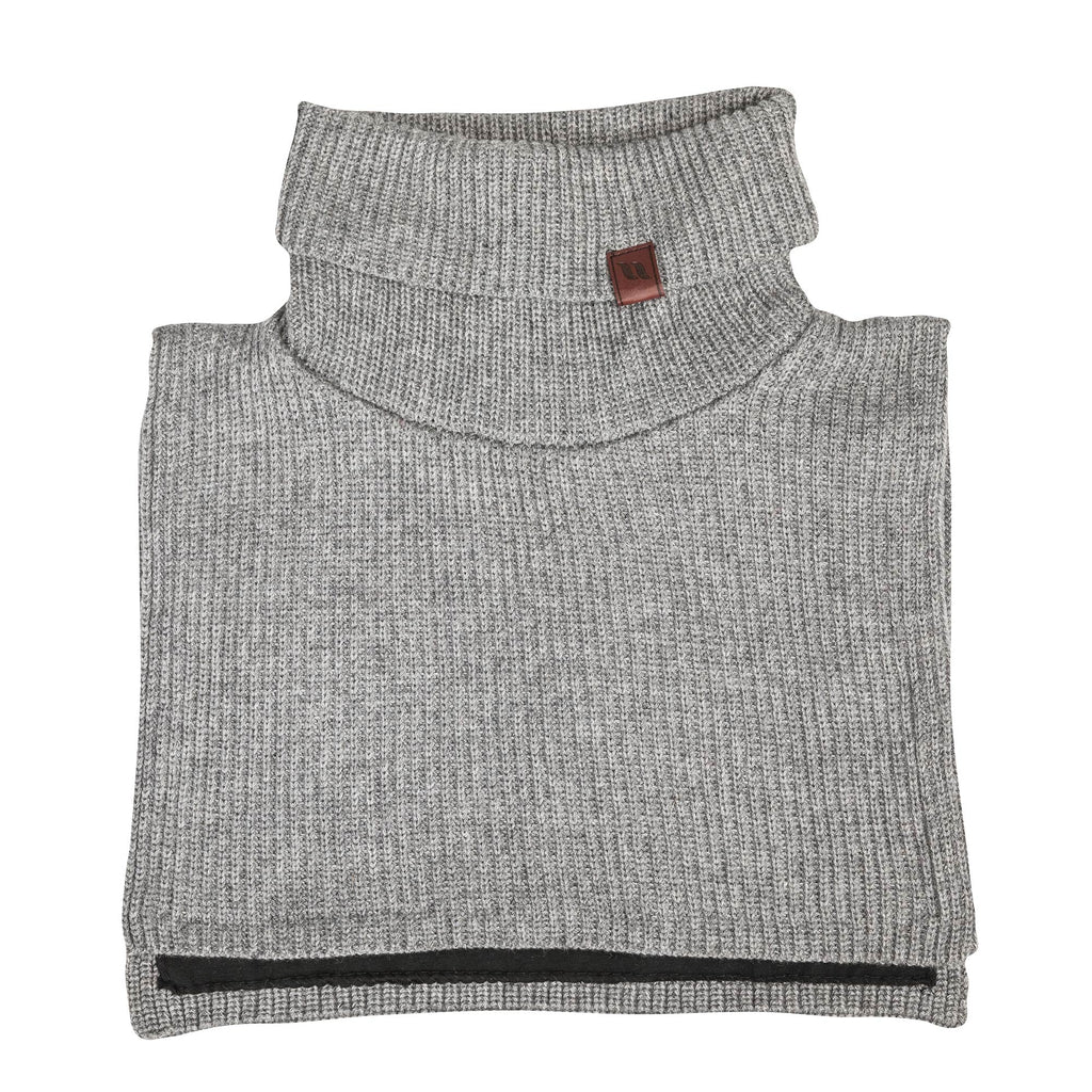 "Eli" turtleneck collar