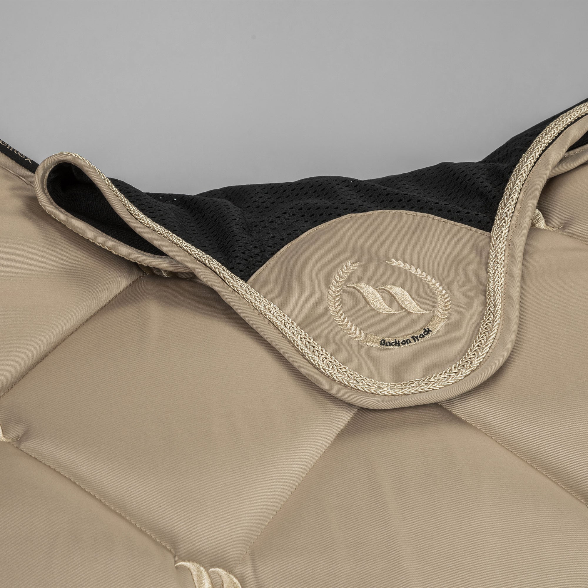 "Nights Collection" Horse Bonnet Champagne