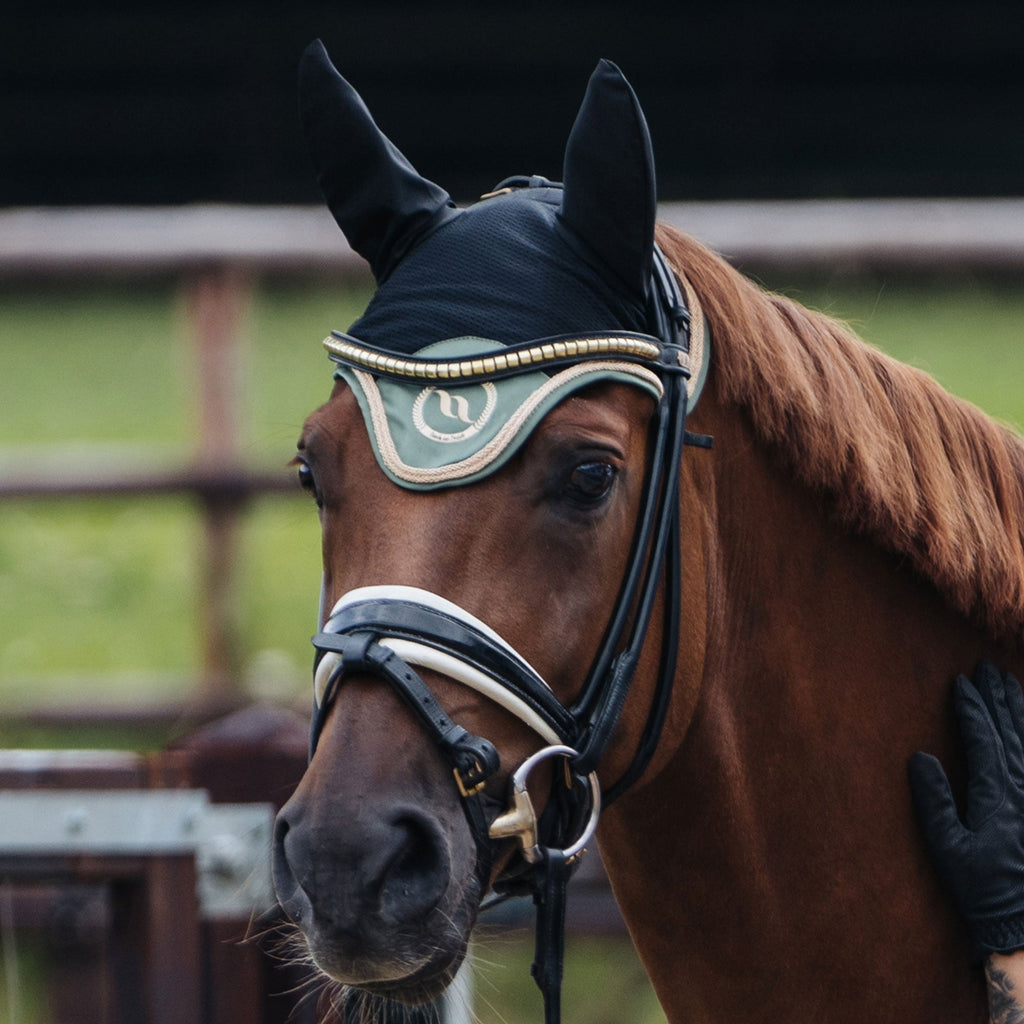 "Nights Collection" Horse Bonnet Olive Green