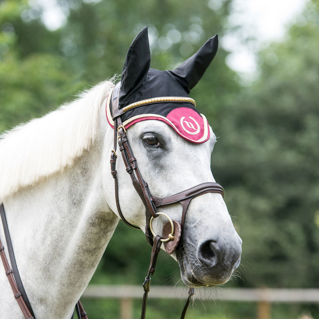 "Nights Collection" Horse Bonnet Dark Red